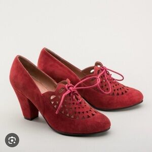 Royal Vintage Alice Retro Cutout Oxford in Carnelian